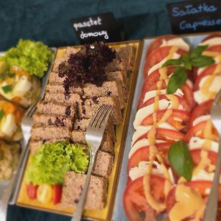 Hotel Ambasada Krobia エクステリア 写真